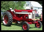 Farmall 560 Antique Tractor